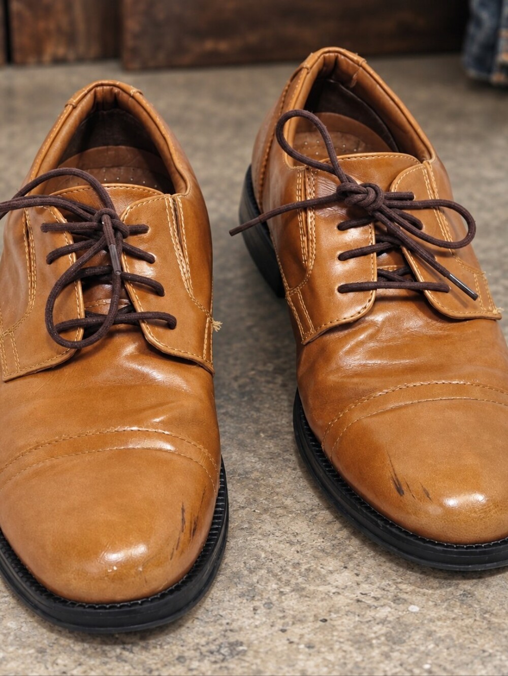 Tan Cap Toe Lace Up Dress Shoes Worn In Grunge Men’s 9.5